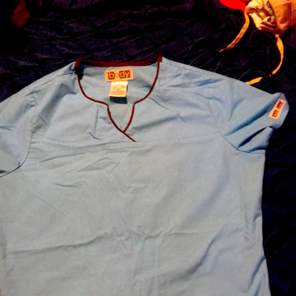 Scrub top
